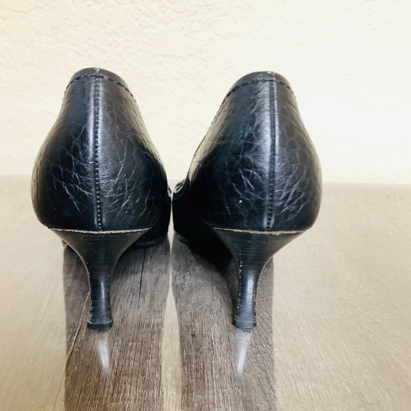 Prada Women’s Black Pointy Heels Size 7. Mary Jane Leather Heels - Picture 8 of 14